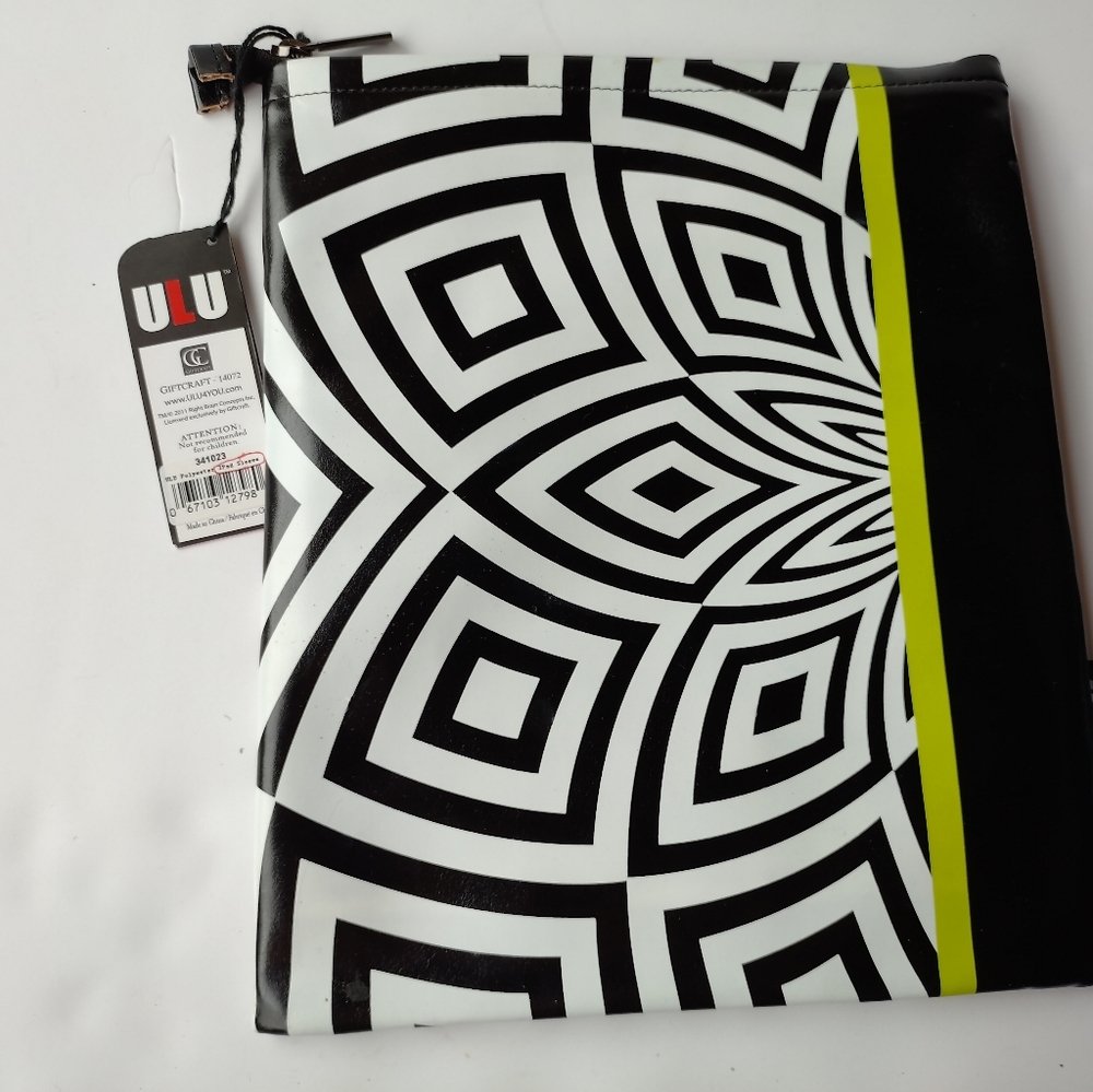 🍓Gift Craft ULU Bold Geometric Padded Ipad Sledve